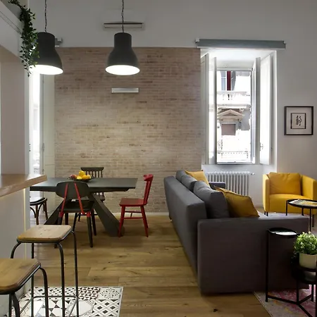 Seafront Loft *
